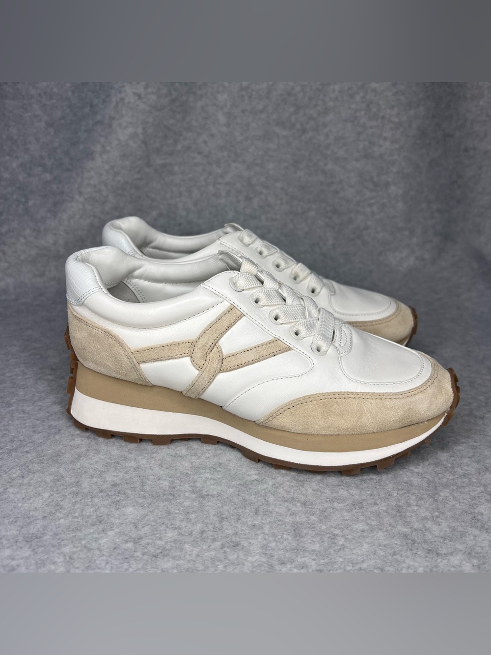 Veronica Beard Womens Valentina Round-Toe Slip-On Sneaker Shoes White Tan Sz 5.5